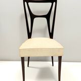 Ensemble de six chaises de salle à manger en hêtre noirci avec revêtement en skaï ivoire, Italie