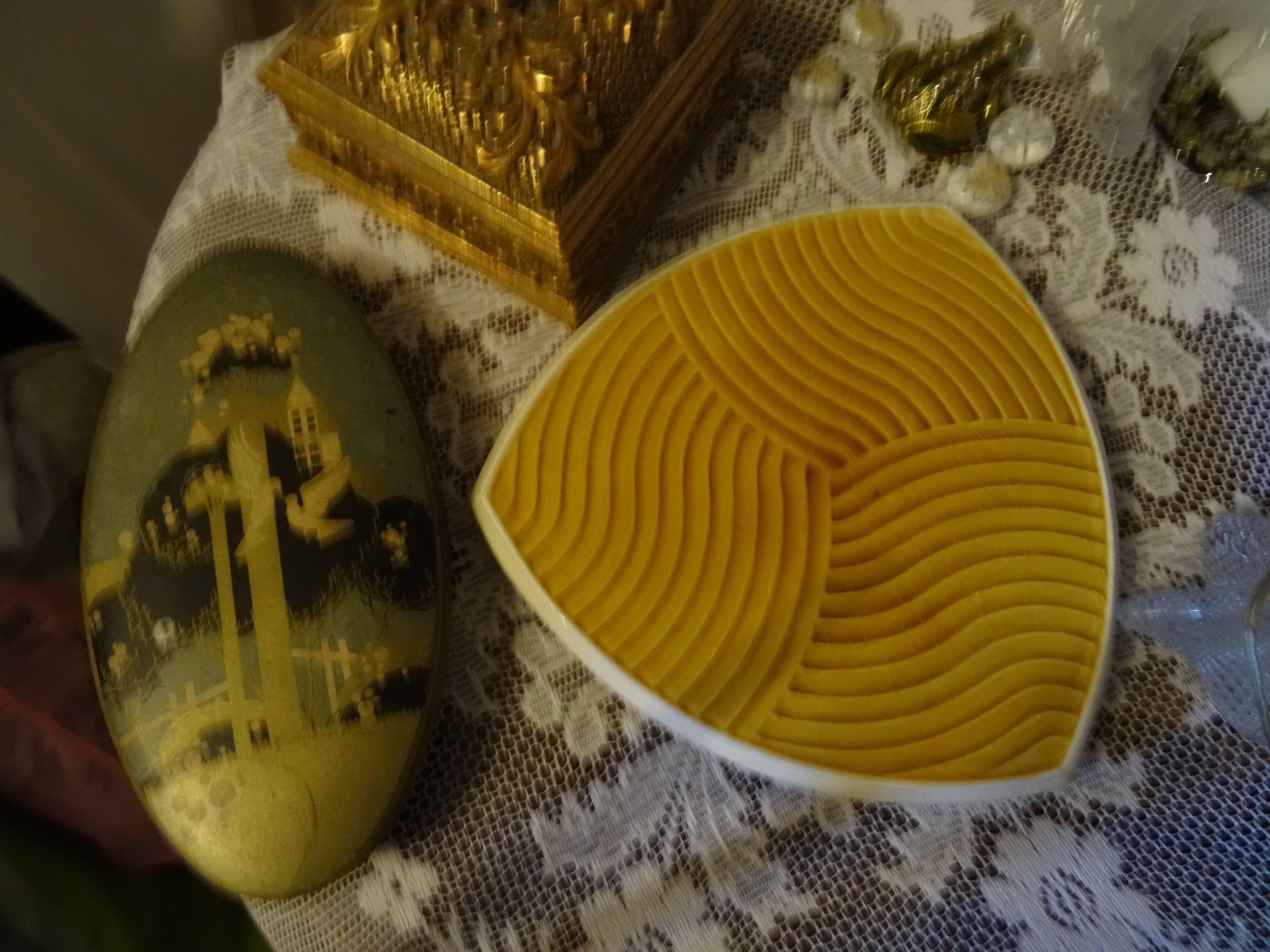 Lot of 6 plates