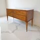 Une commode italienne vintage de style moderne du milieu du siècle
