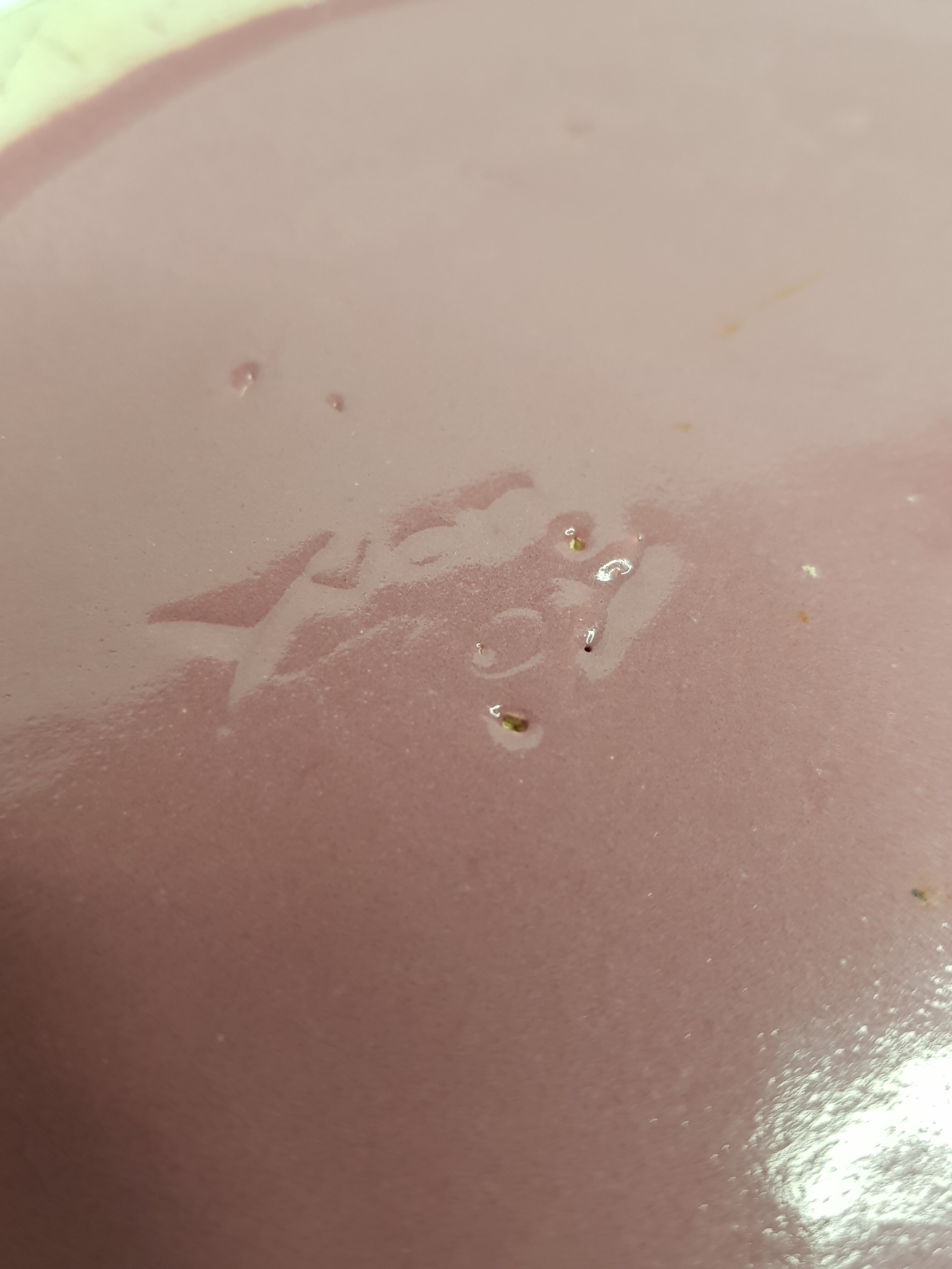 Ceramic dish, old pink by Yvon Roy, 31 cm