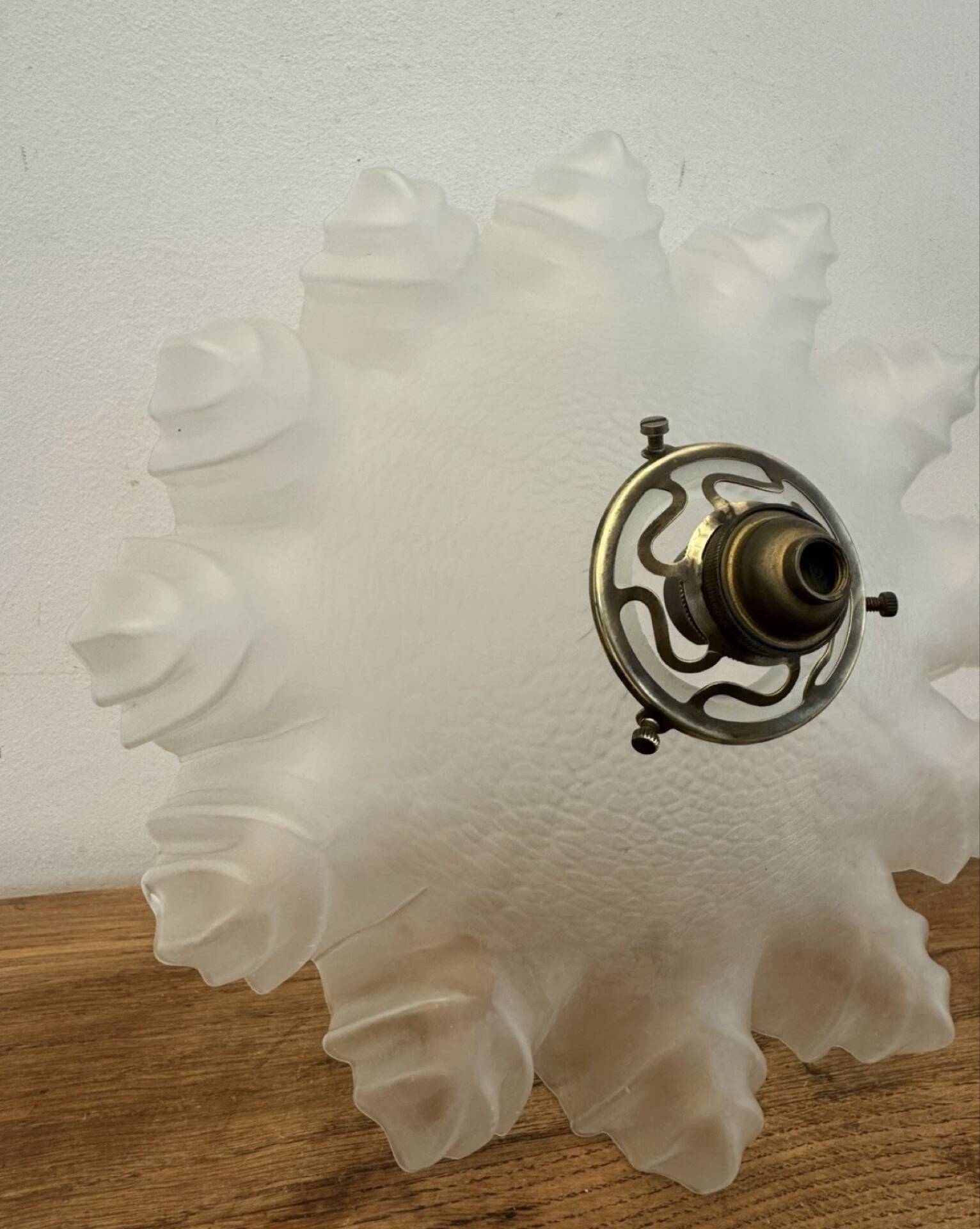 Vintage lampshade lace pleated transparent glass claw