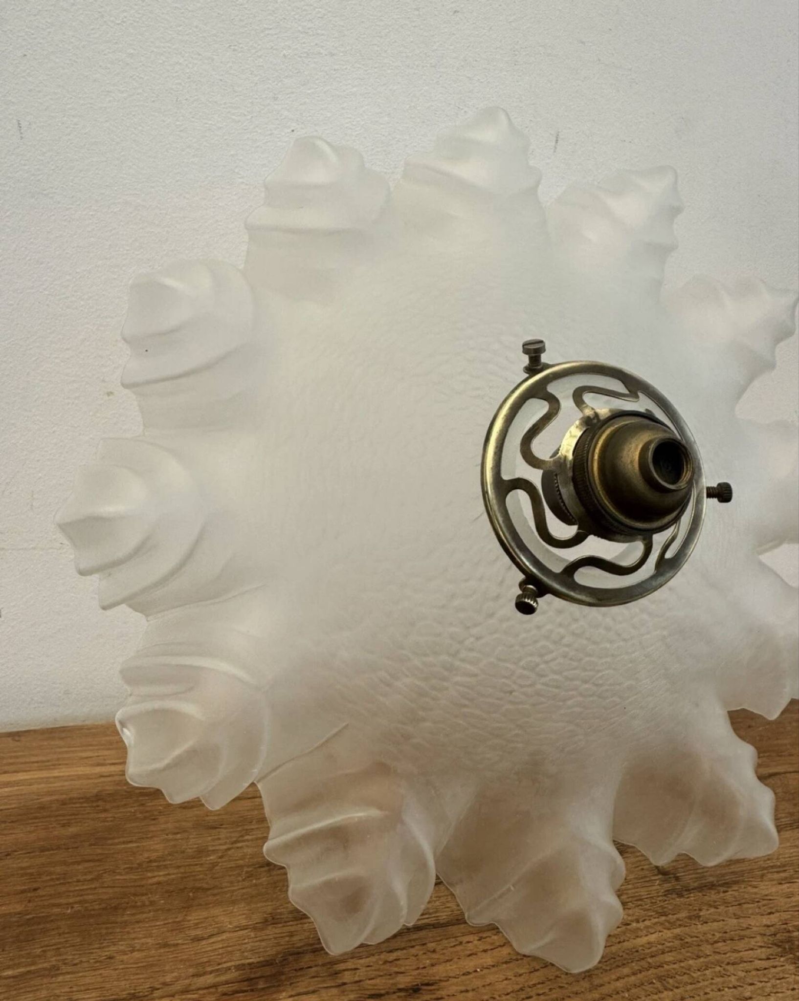 Vintage lampshade lace pleated transparent glass claw