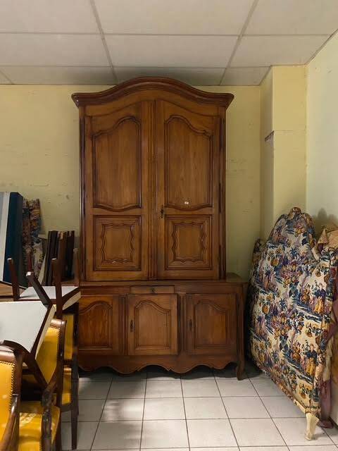 Large 18th century buffet in 2 parts