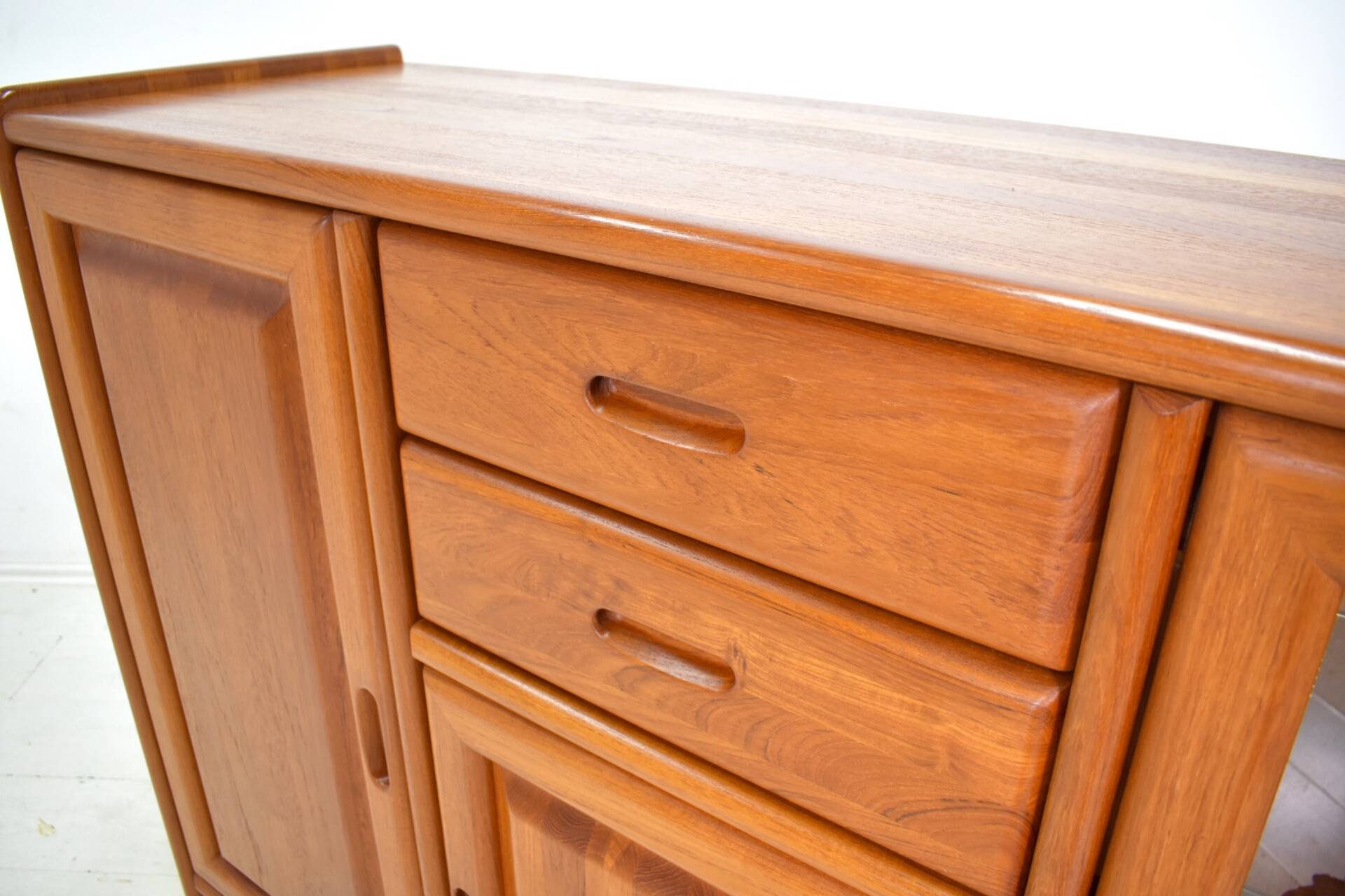 Sideboard by Dyrlund 1970s skandinavian solid Teak Danish