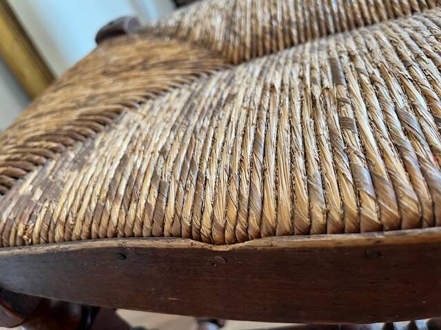 Straw bench