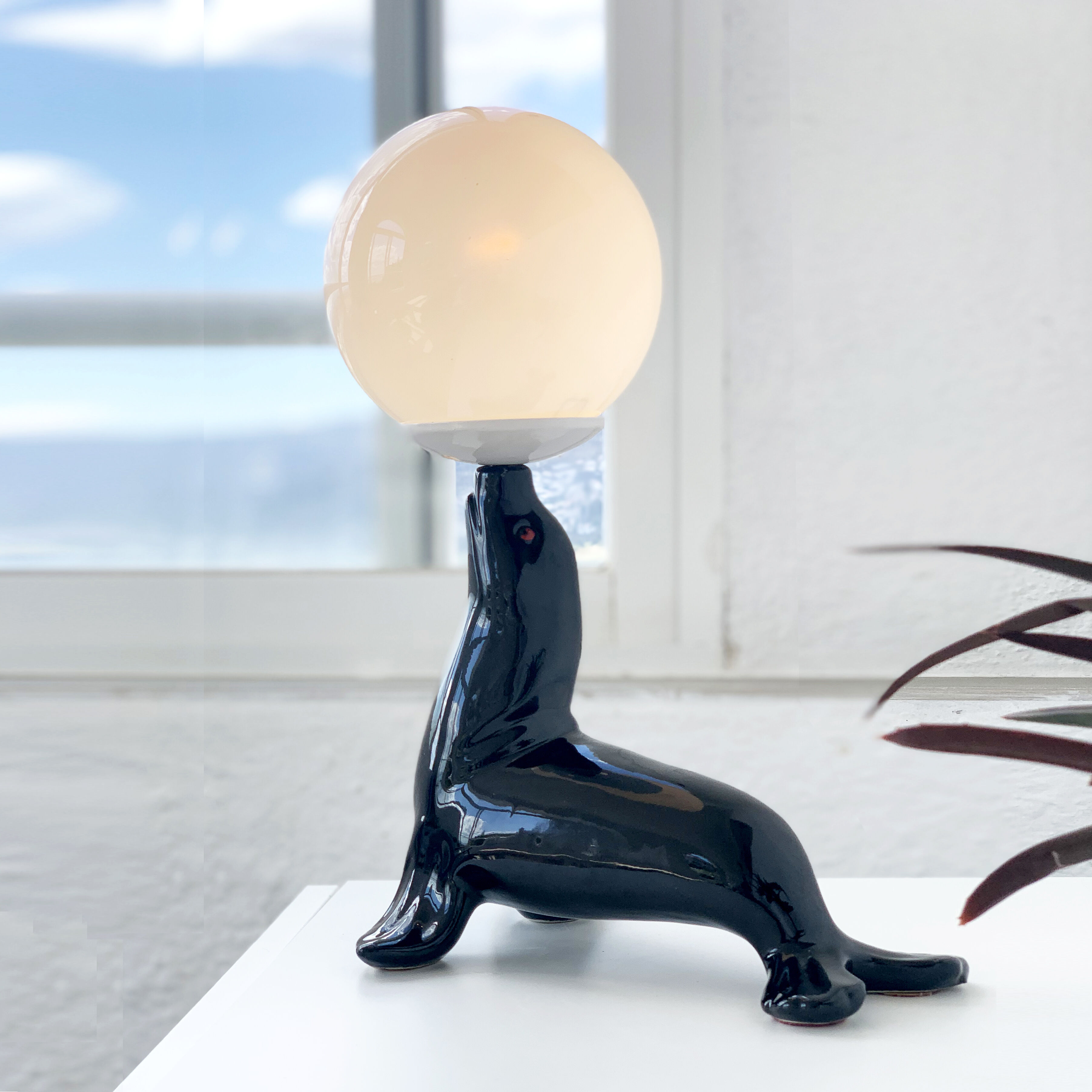 Seal lamp from the 60/70