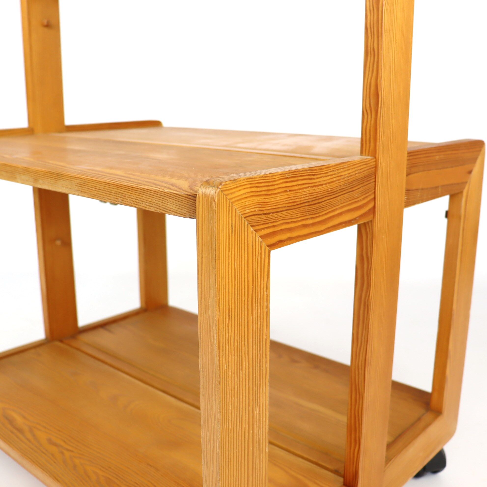 Scandinavian pine service 70s