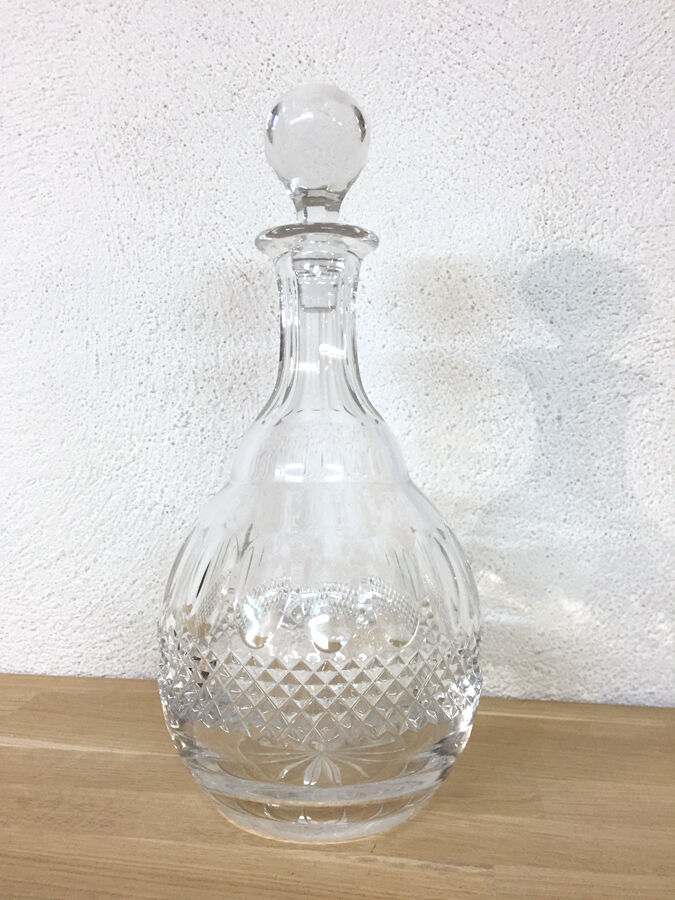 Carafe ancienne en cristal blanc