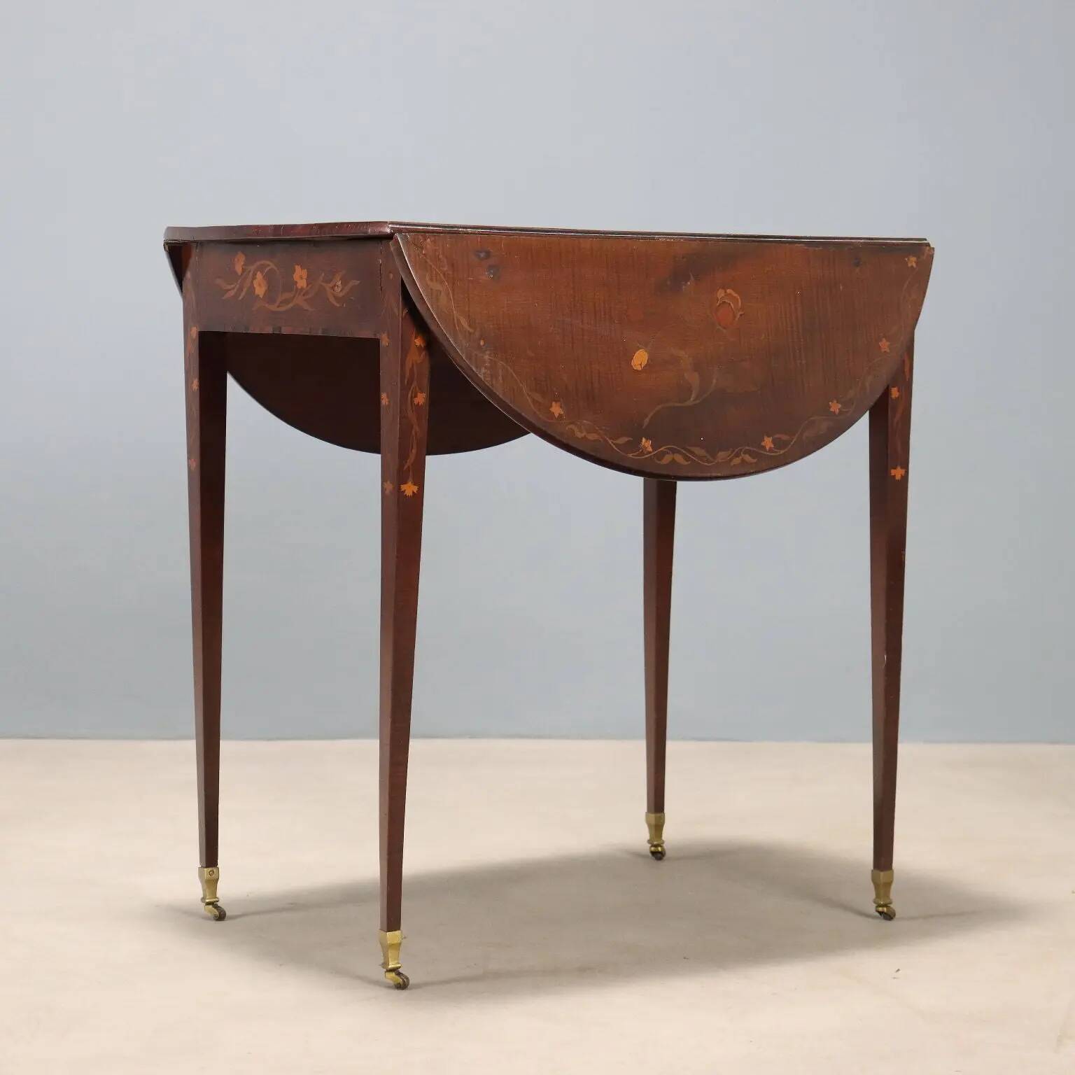 Petite table ancienne en acajou marquetée, Royaume-Uni, XIXe siècle