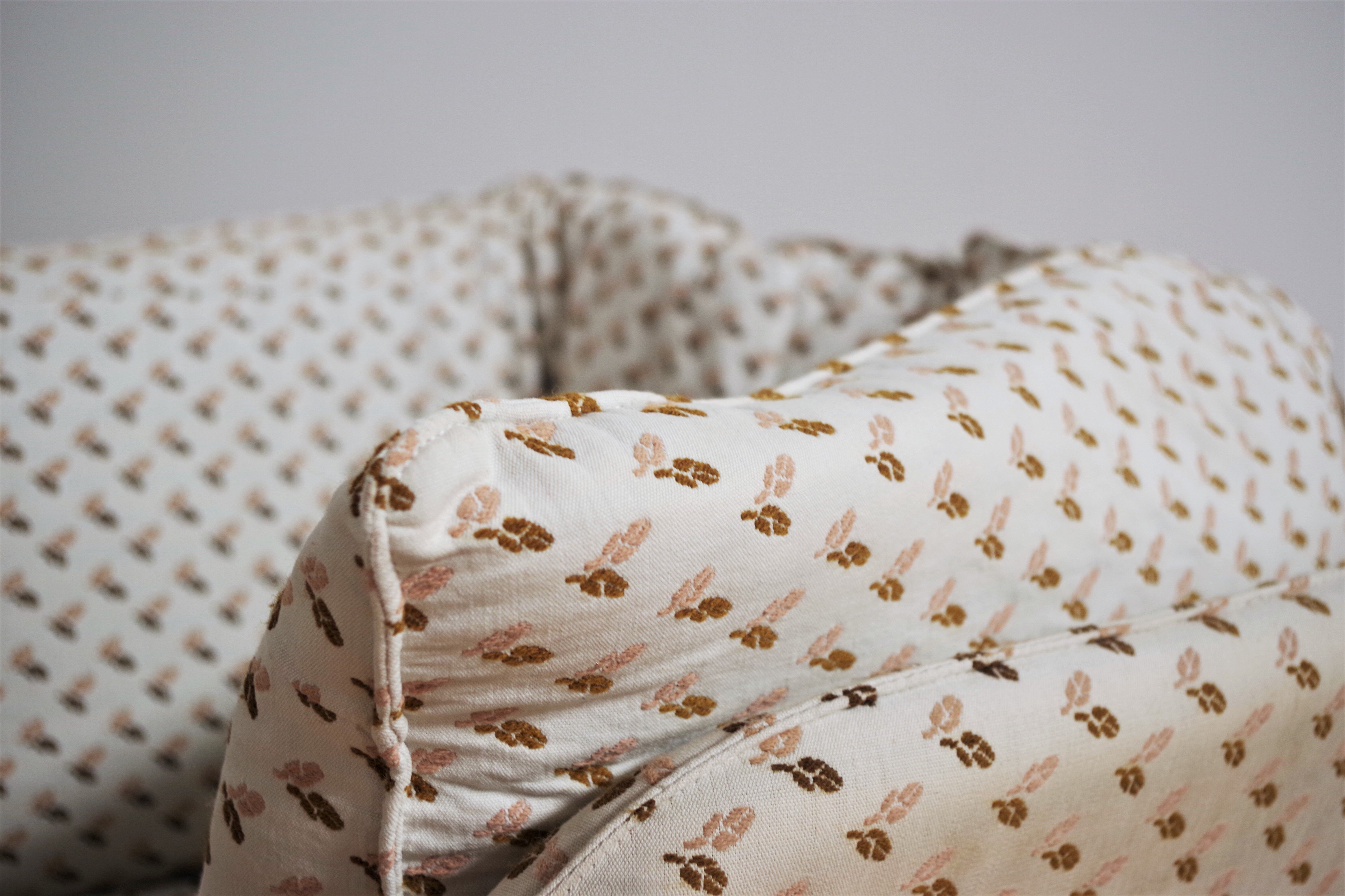 Armchairs and coffee table