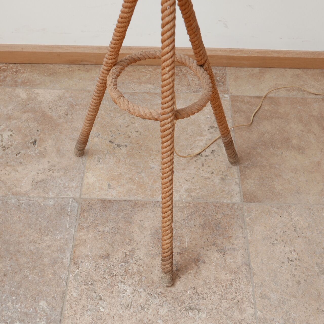 Handcrafted floor lamp in rope from the 60s and 70s