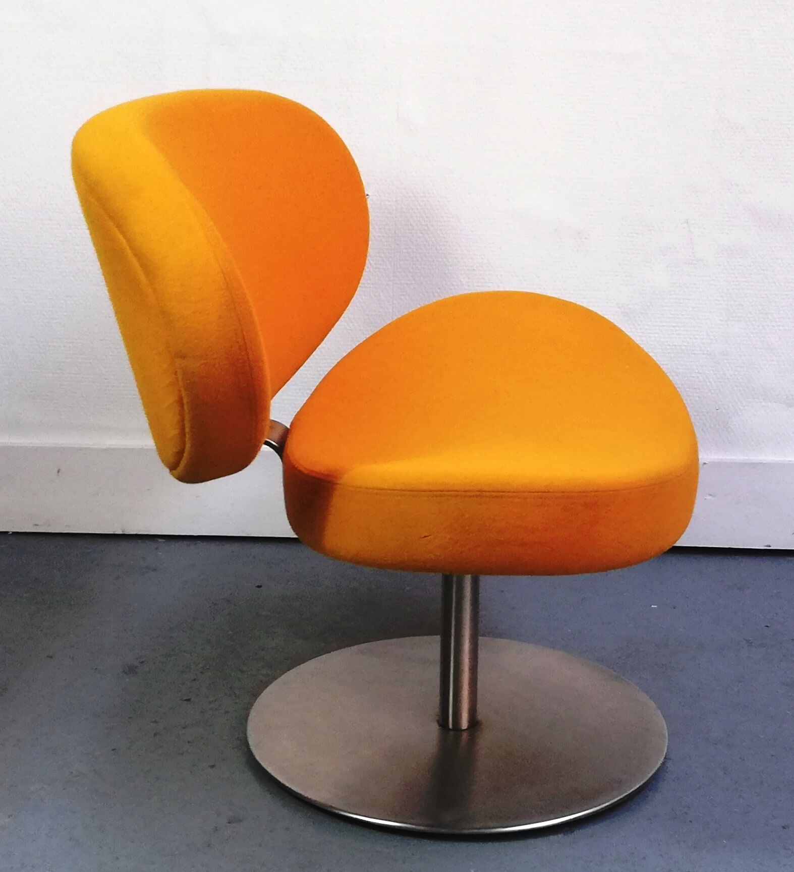 Fauteuil sunset par Christophe Pillet et édité par Capellini
