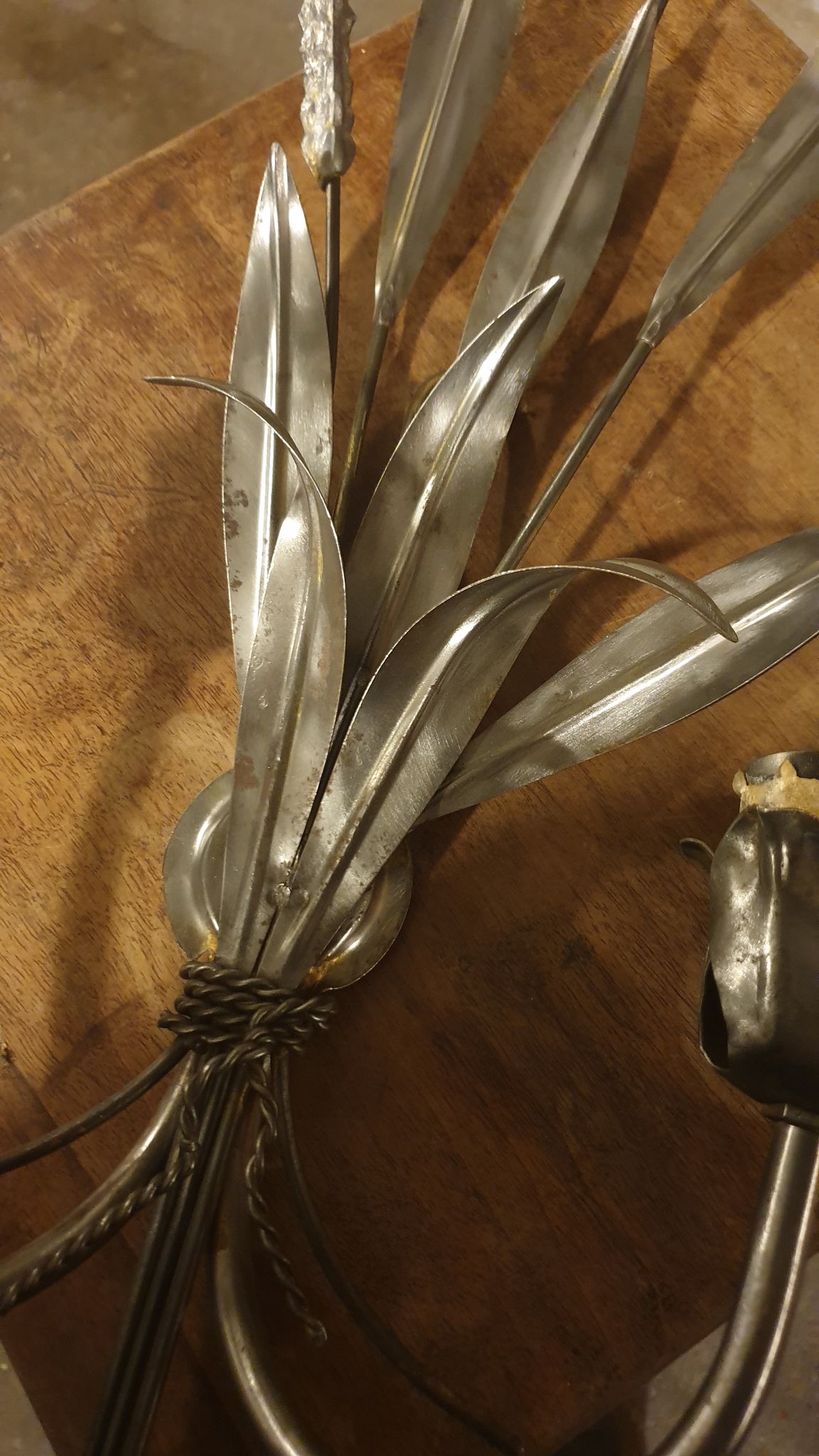 Pair of sconces sheaves of wheat 30x16x50 cm high.