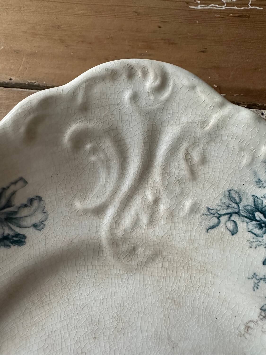 Petrus regout oval dish orchid model large