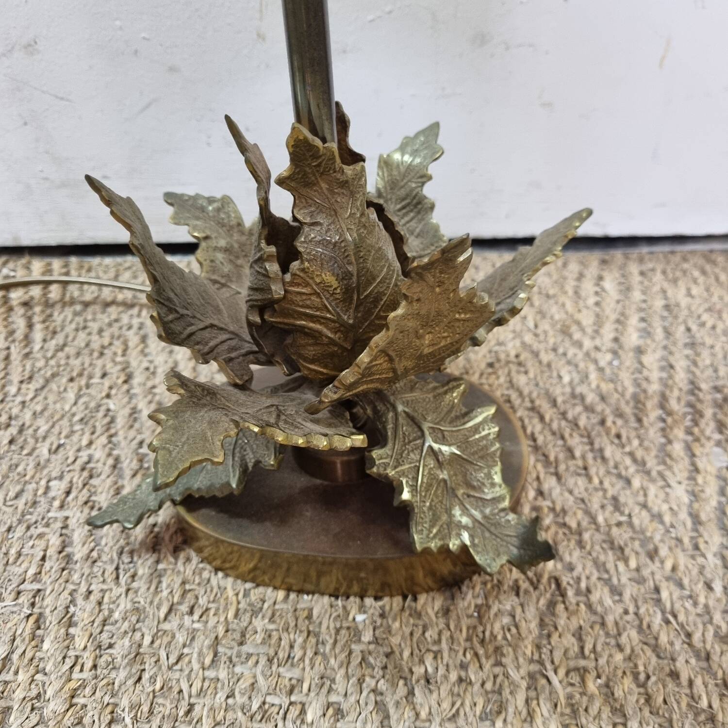 table lamp, bronze foliage Circa 1960