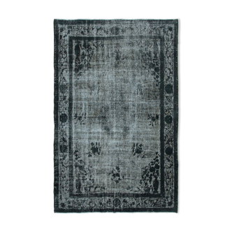 Tapis noir anatolien rustique noué à la main des années 1980 212 cm x 326 cm