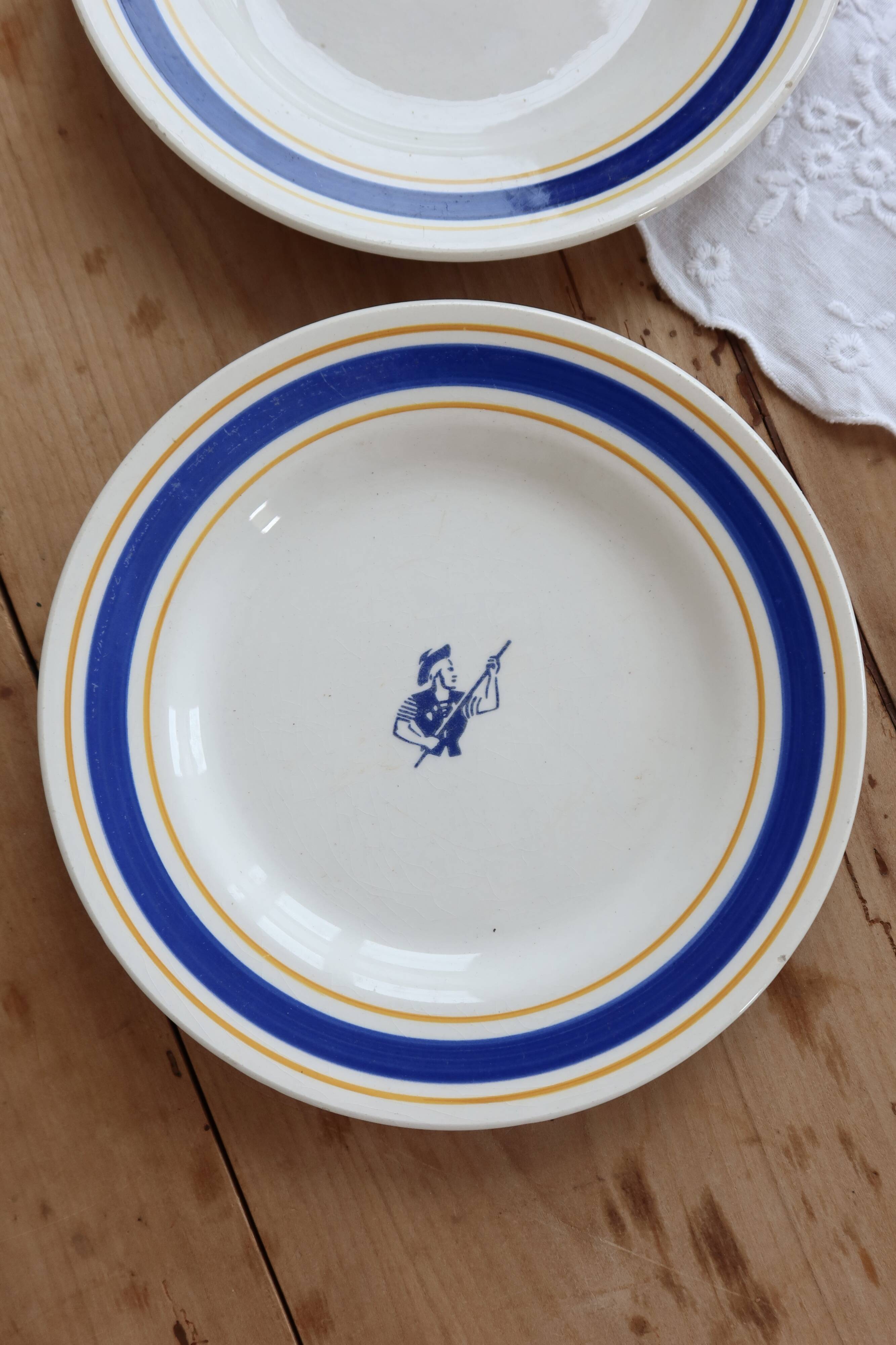 Vintage Gien Gondolo Biscuit dessert plate set