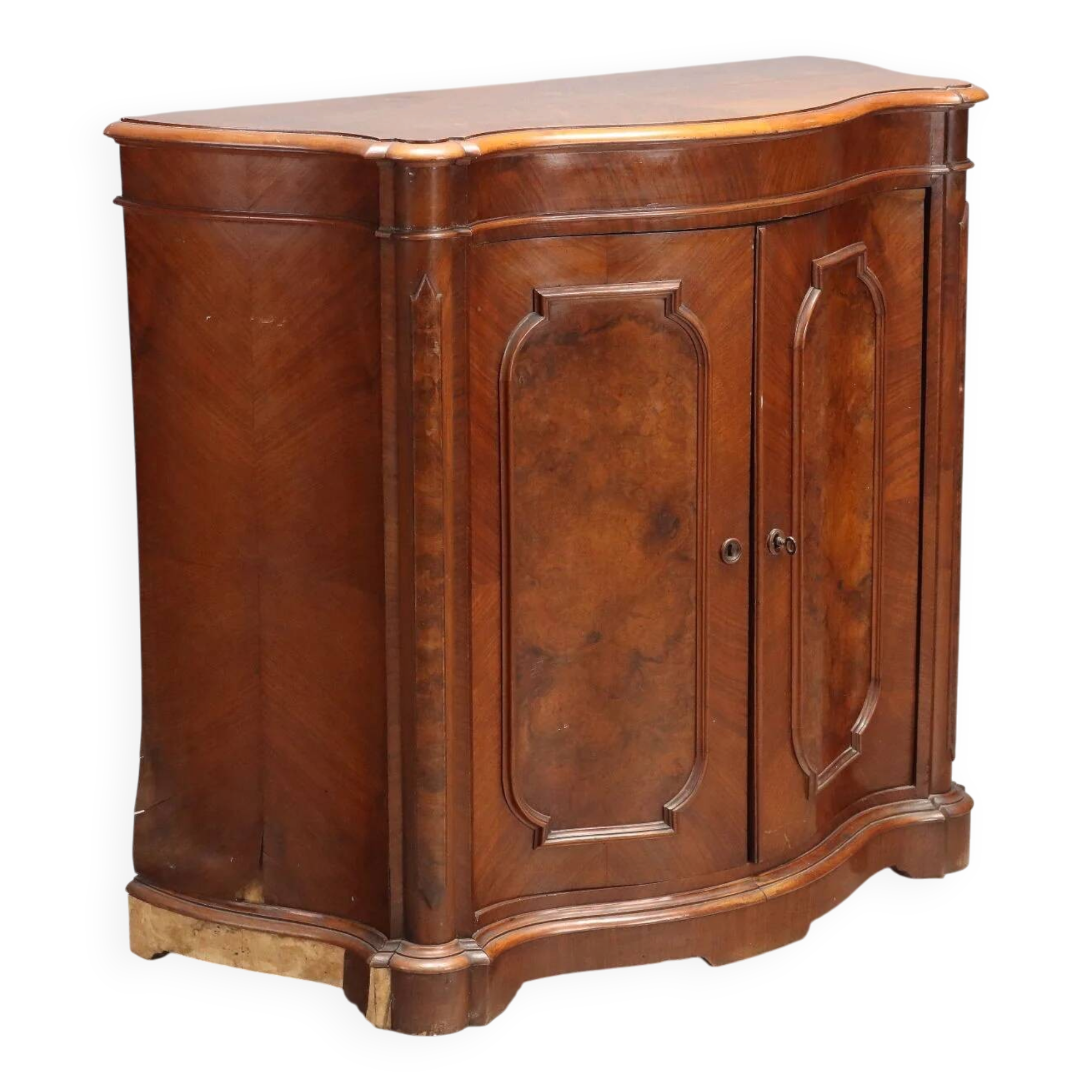 Antique Umbertine walnut buffet, Italy, 19th century