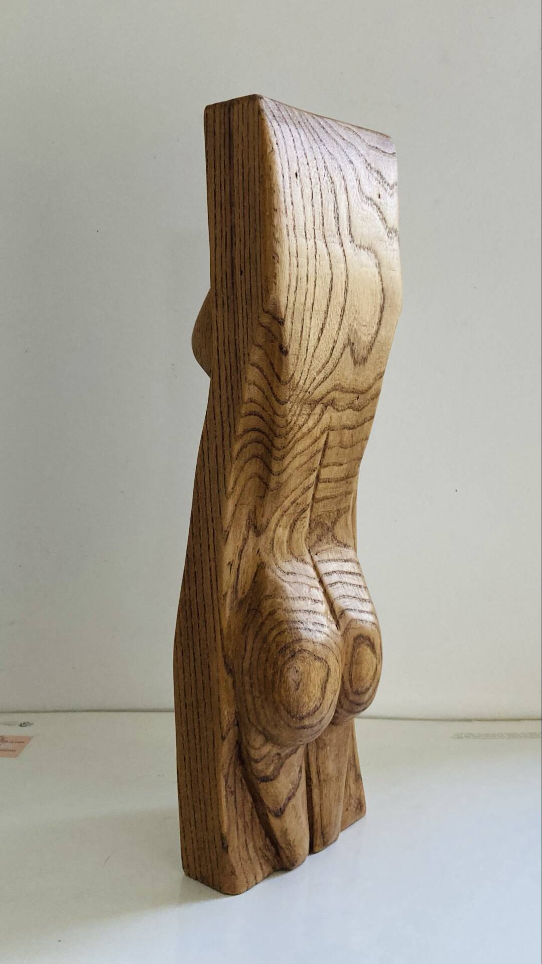 Stylised vintage female sculpture from the 1960s with organic shapes.