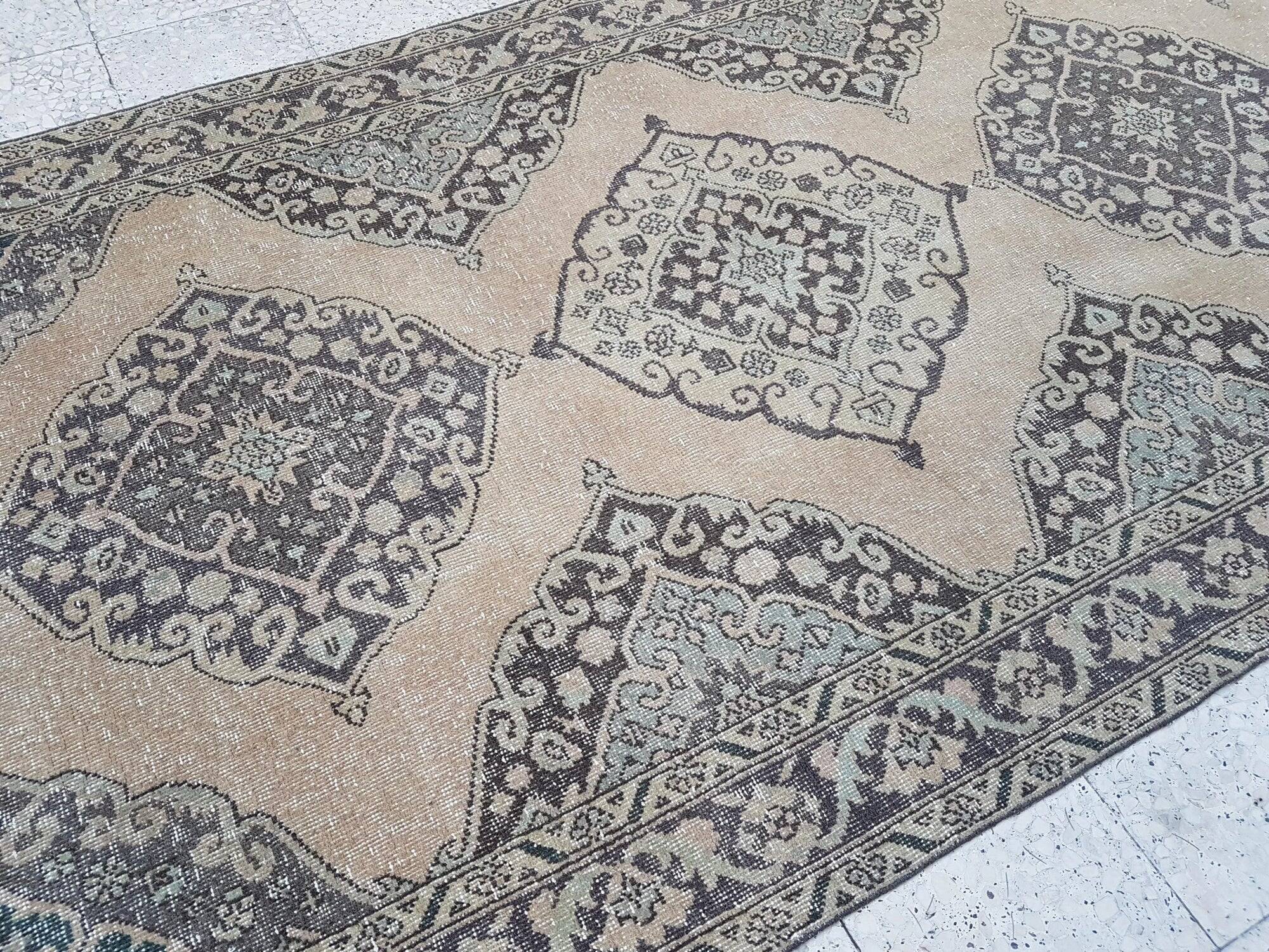 Vintage Turkish hallway rug 143x391 cm