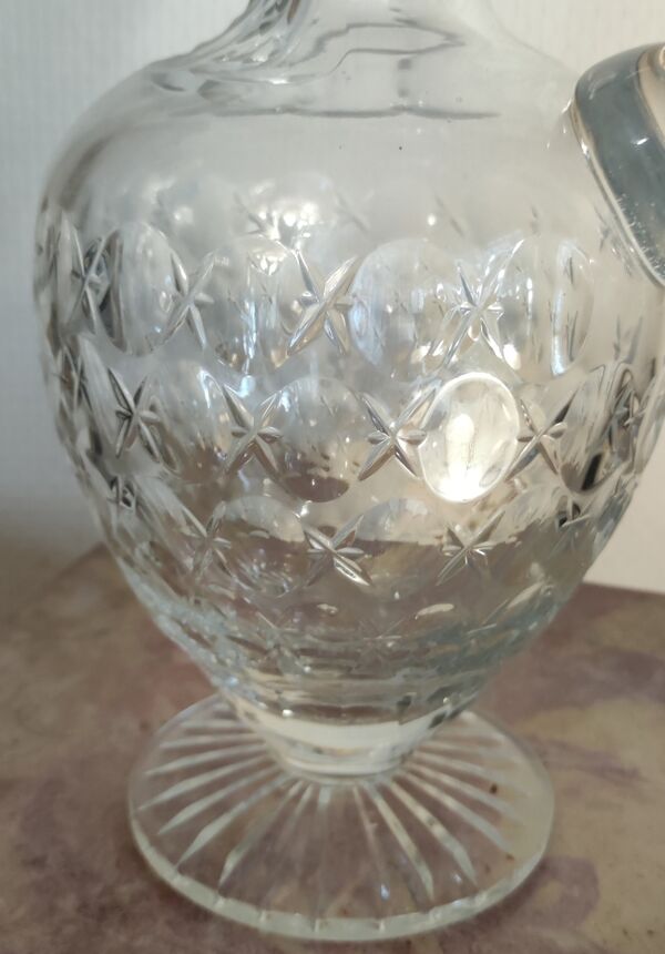 Ancienne carafe en cristal