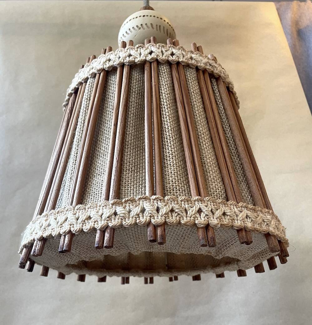 Suspension naturelle en bois et jute