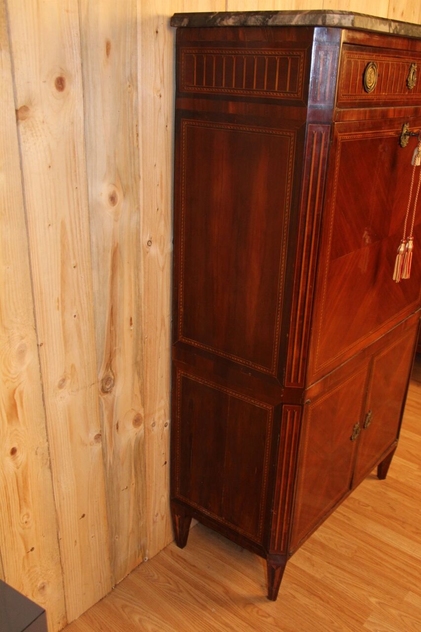 Secretary of the time Louis XVI In Marquetry