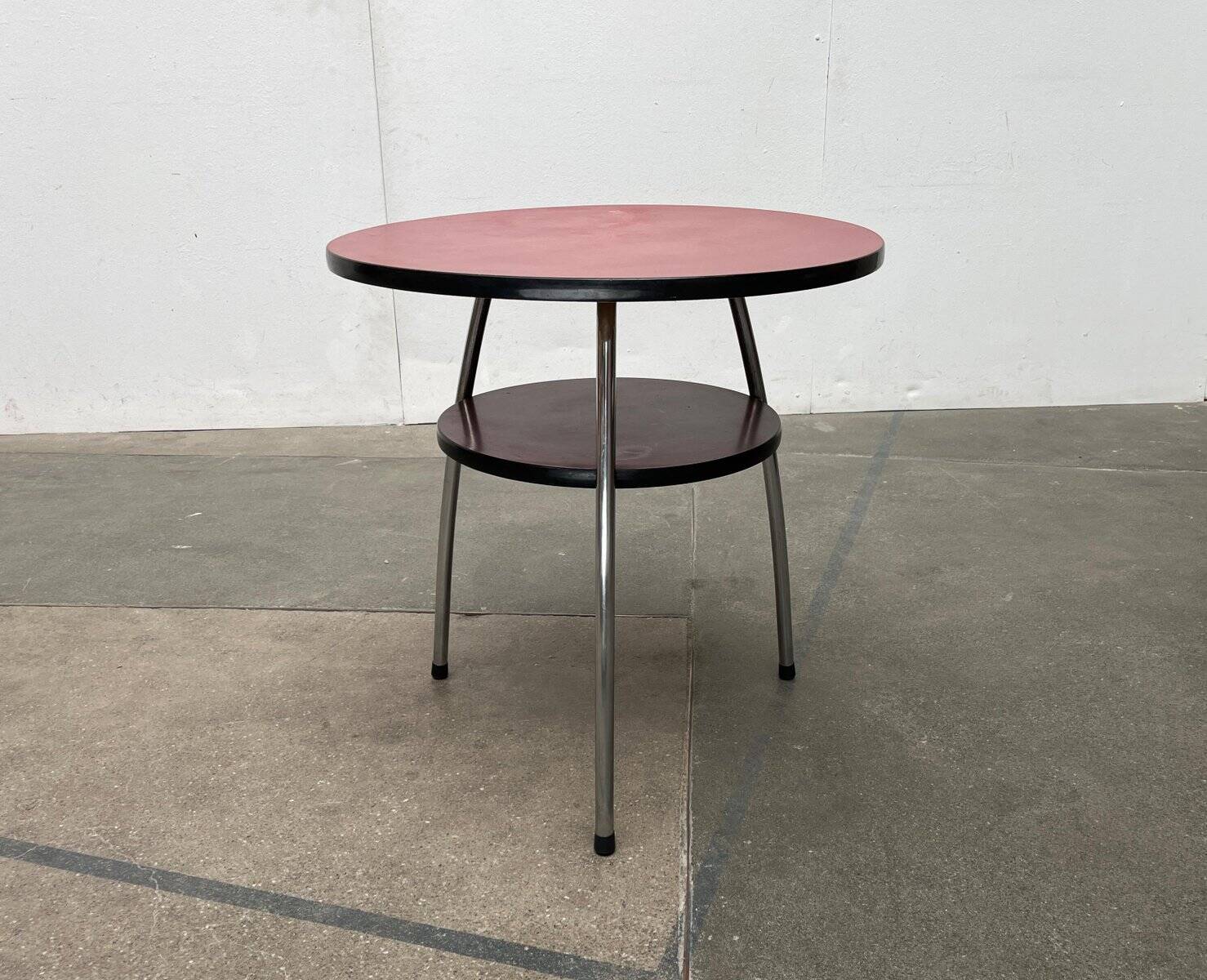 Mid-century German tubular steel table by Mauser Werke Waldeck.
