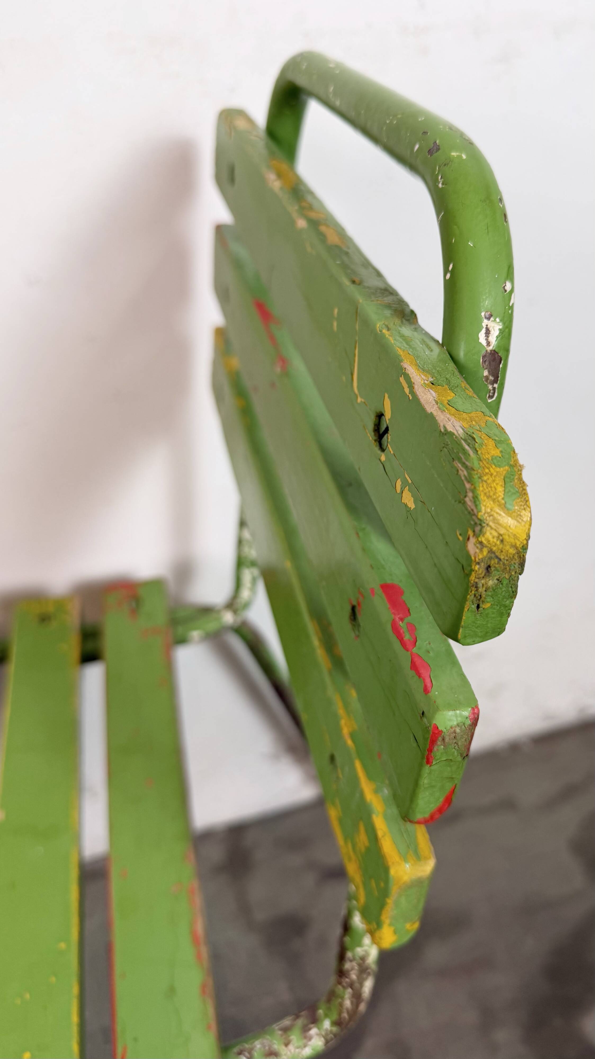 Chaise industrielle verte vintage, années 1960