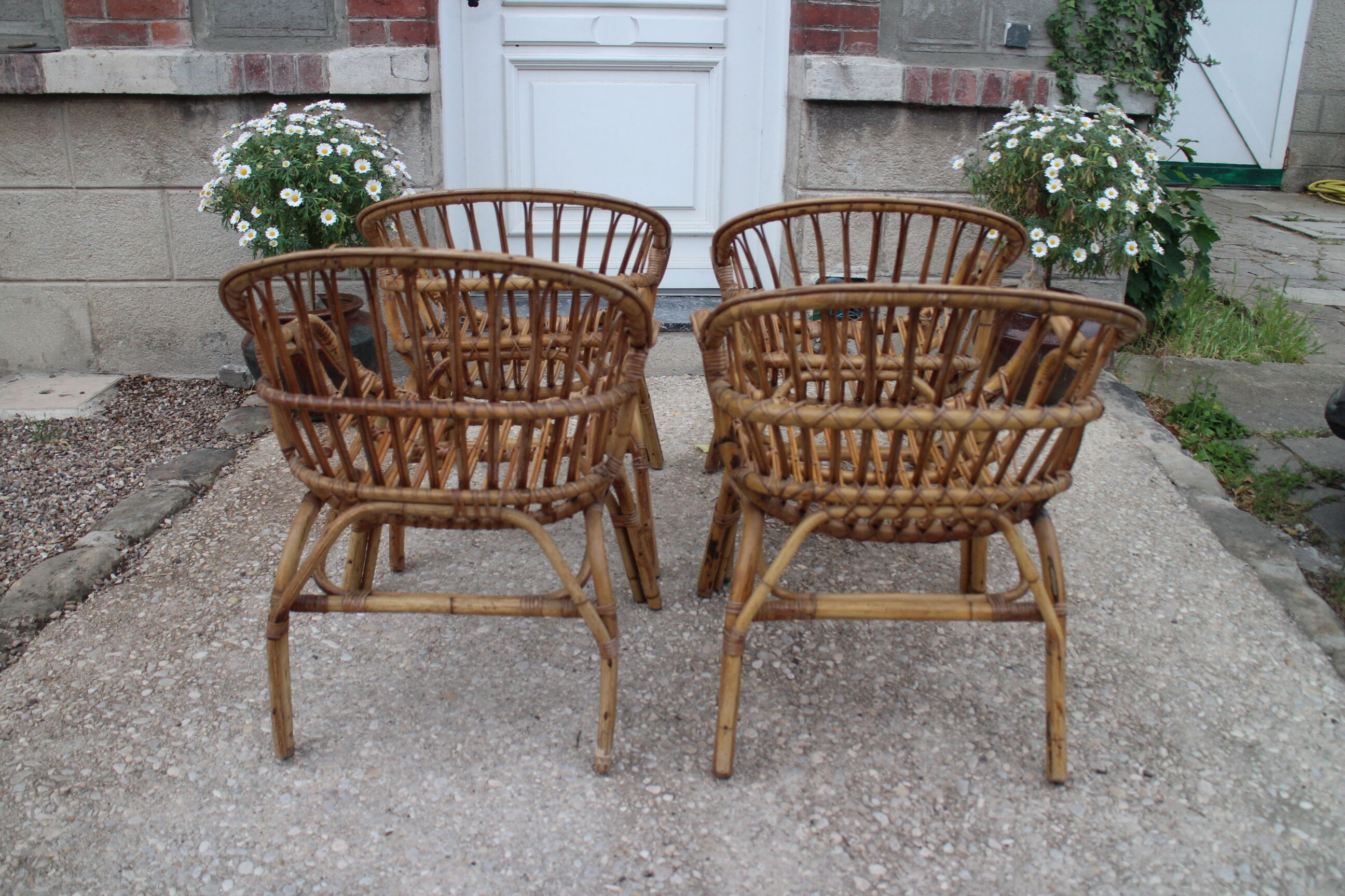 4 rattan basket chairs