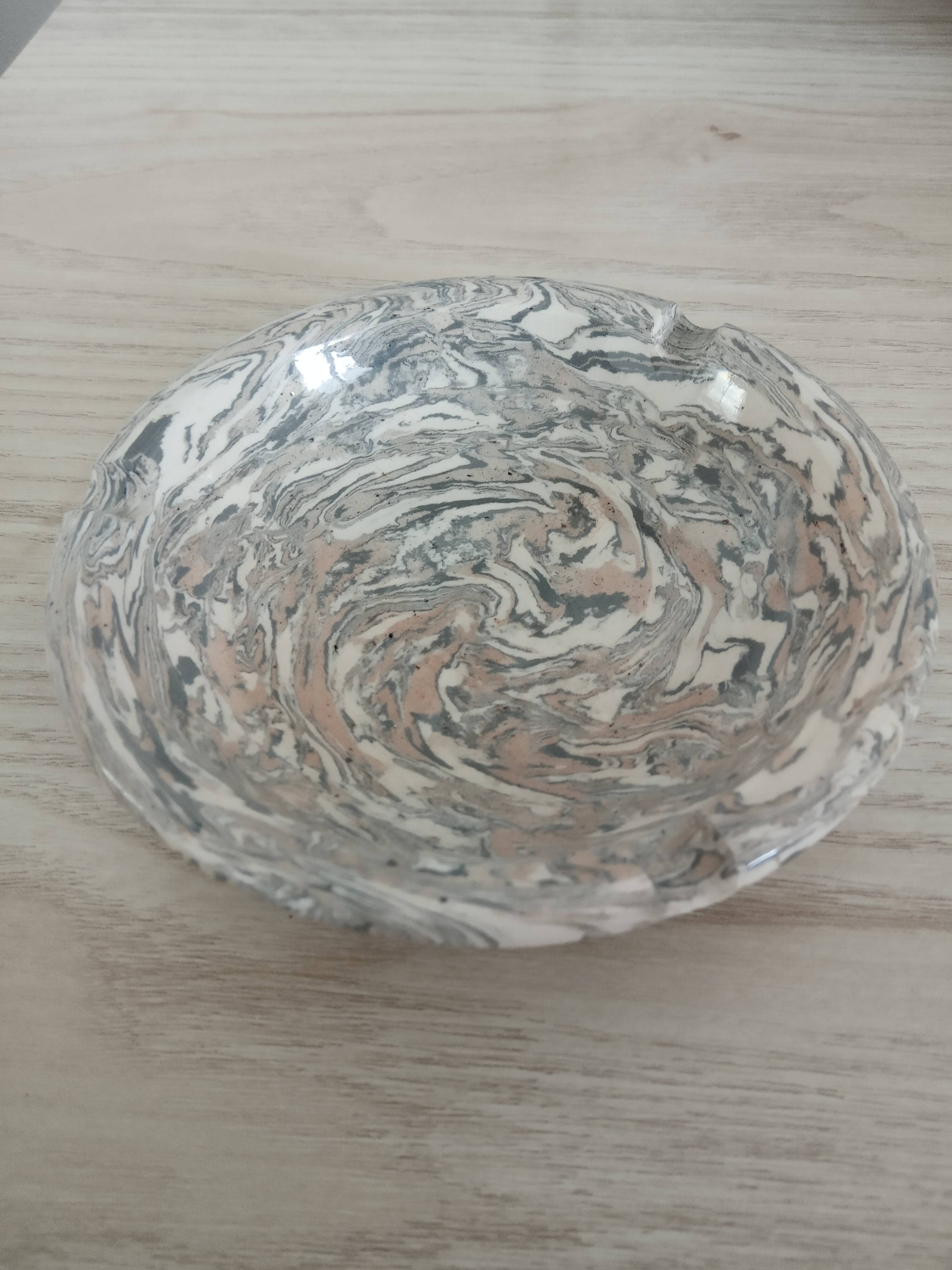 Ceramic ashtray "mixed earth" B. Pichon - Uzés. Handwritten signature.