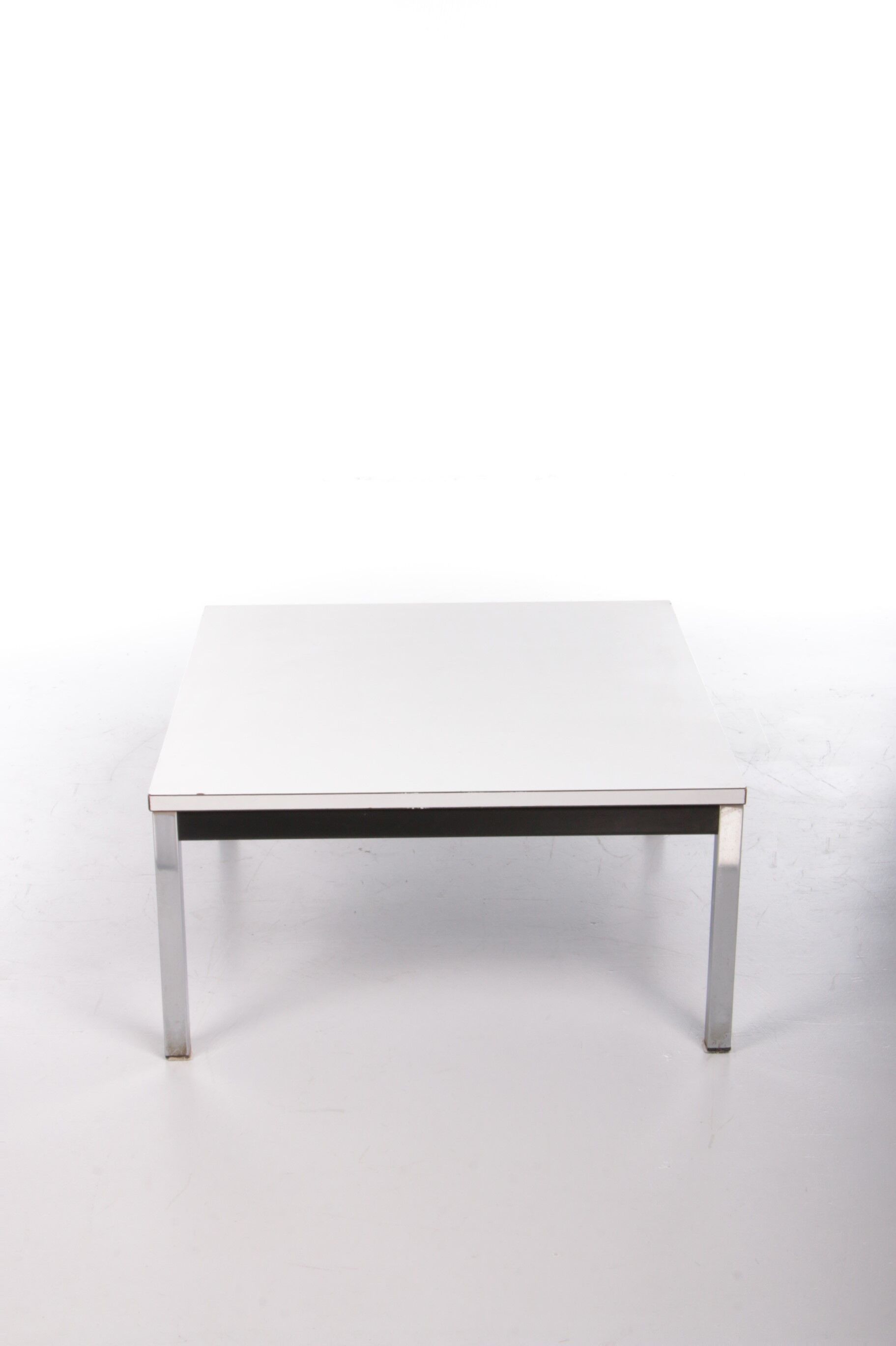 Martin Visser coffee table model TZ 56 7K made by 't Spectrum