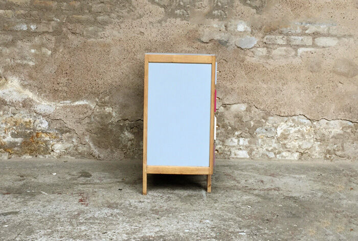 Convenient graphic pink and gray