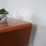 Teak vrijstaand partner bureau met schuine vormen, lades en extra werkblad