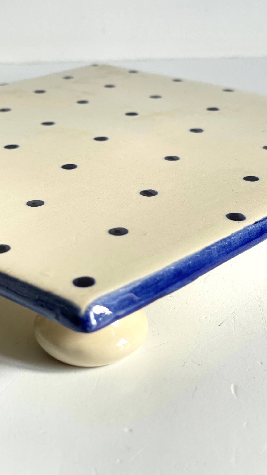 St Clément Vintage Polka Dot Ceramic Trivet