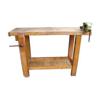 Workbench in wood