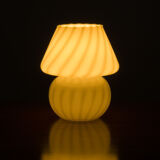 Venini mushroom swirl lamp, Italy, 70s.