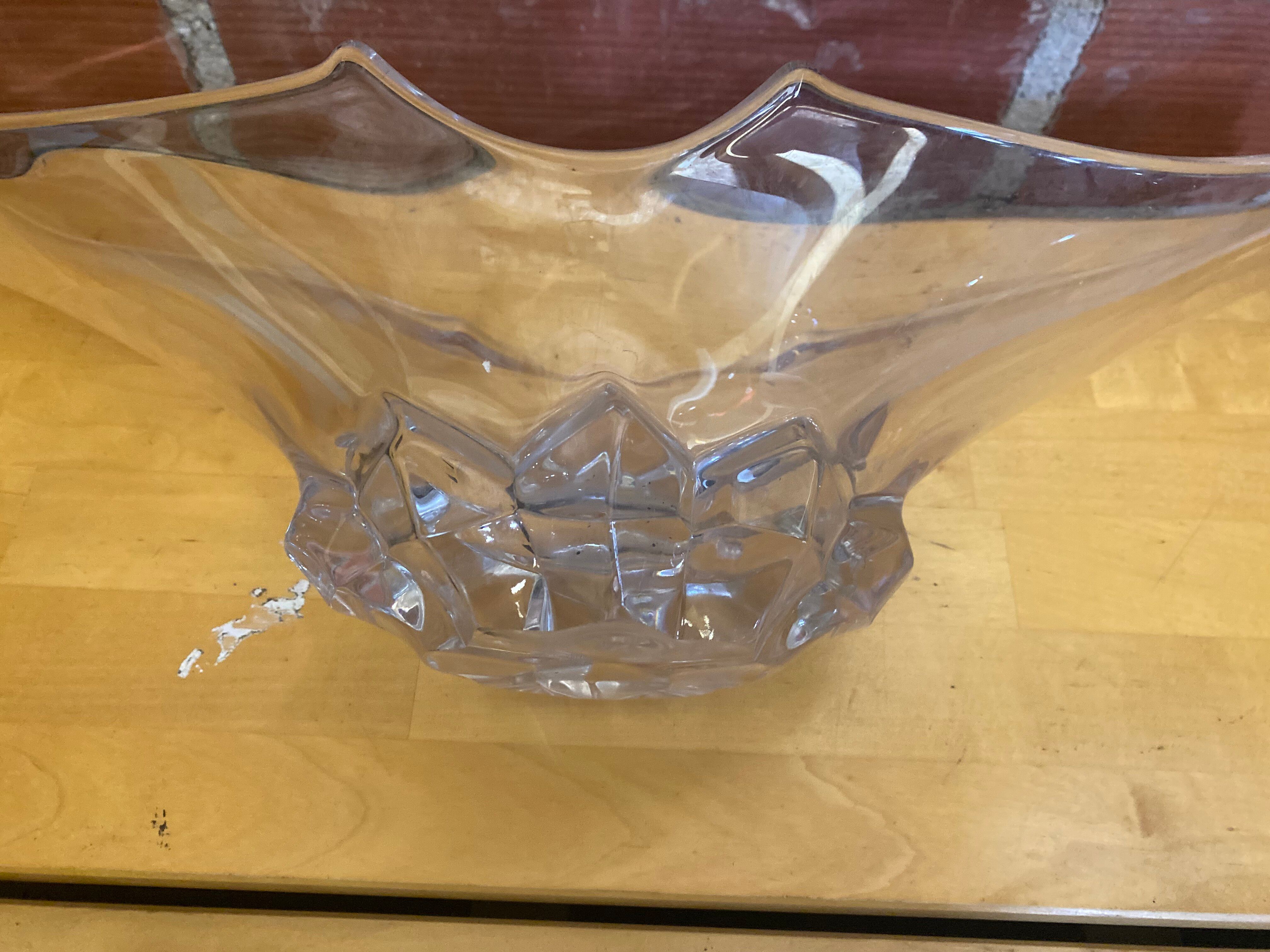 Vintage design crystal coupe centrepiece from vannes