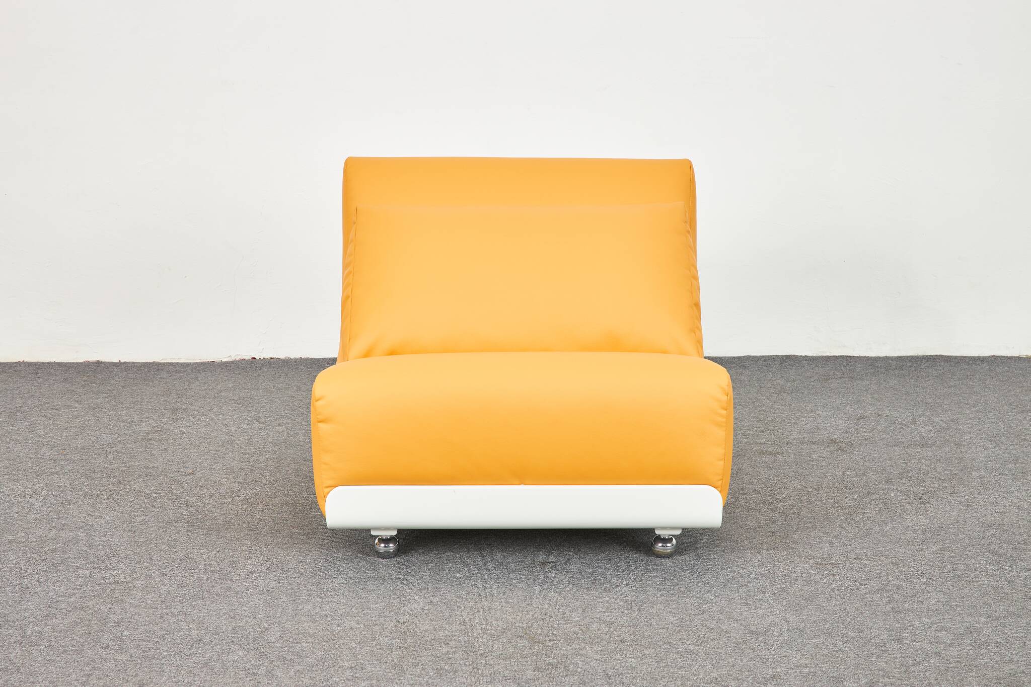 Space Age Orbis lounge chairs by Luigi Colani for CORE 1970s