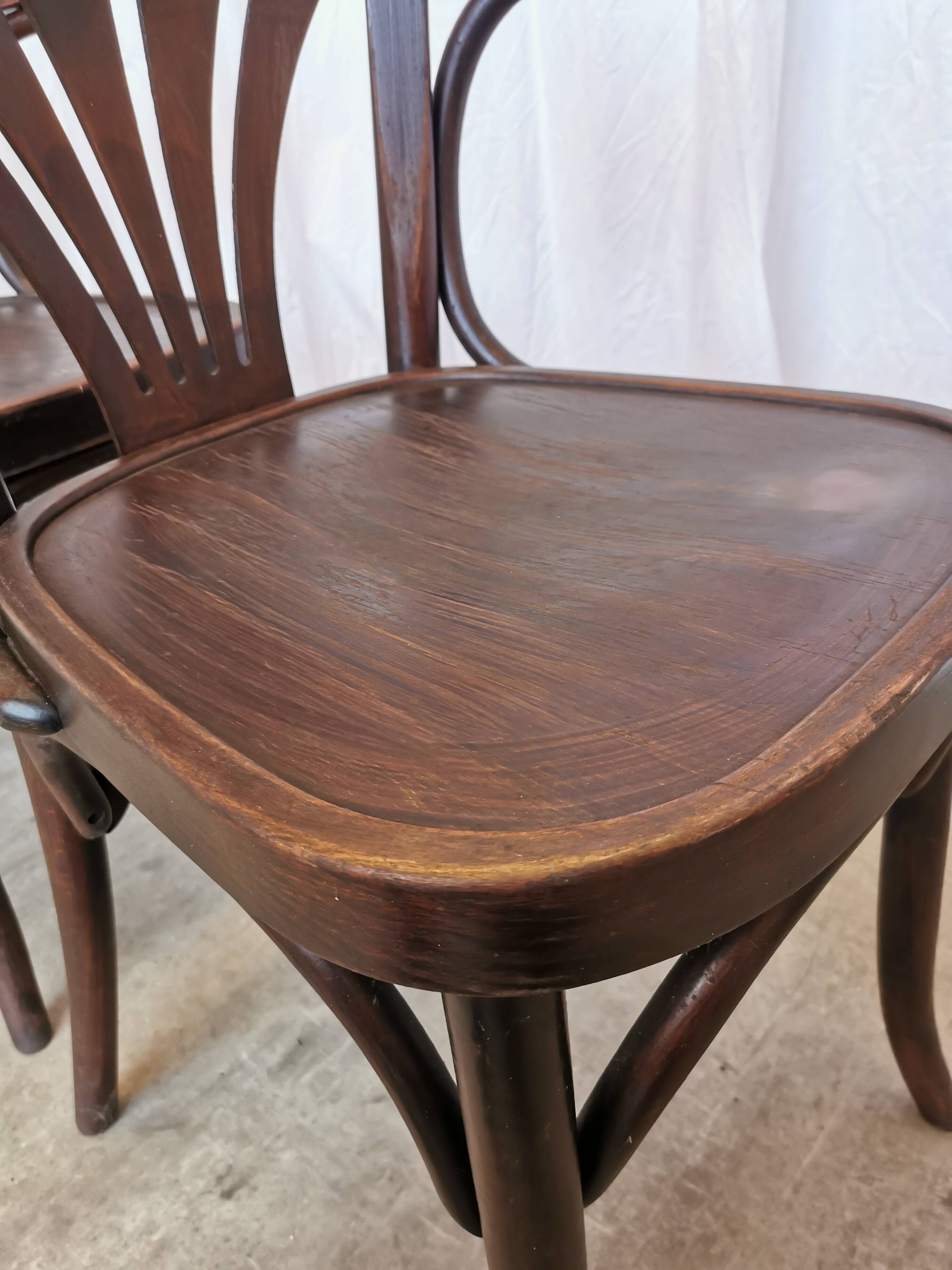 Set of 4 Vintage Bentwood Dining Chair: Mid-Century Thonet Style Armchair