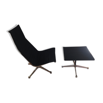 Ea116 lounger and its ottoman Ea125 Charles & Ray Eames for Herman Miller