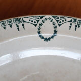 Hollow round faience dish Saint Amand