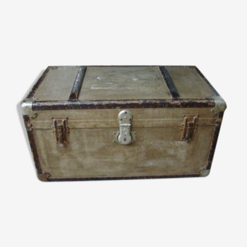 Travel trunk old vintage 30s