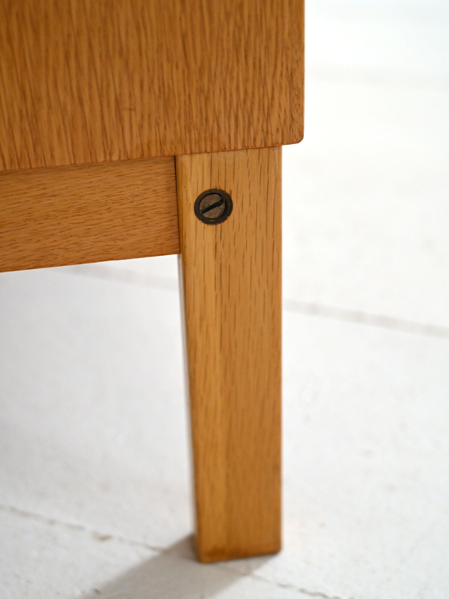 Chest of drawers - Vintage oak TV cabinet