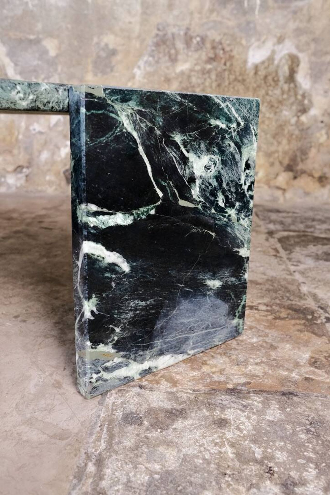 Emerald green marble "eye" coffee table, Roche Bobois, France, 1970s