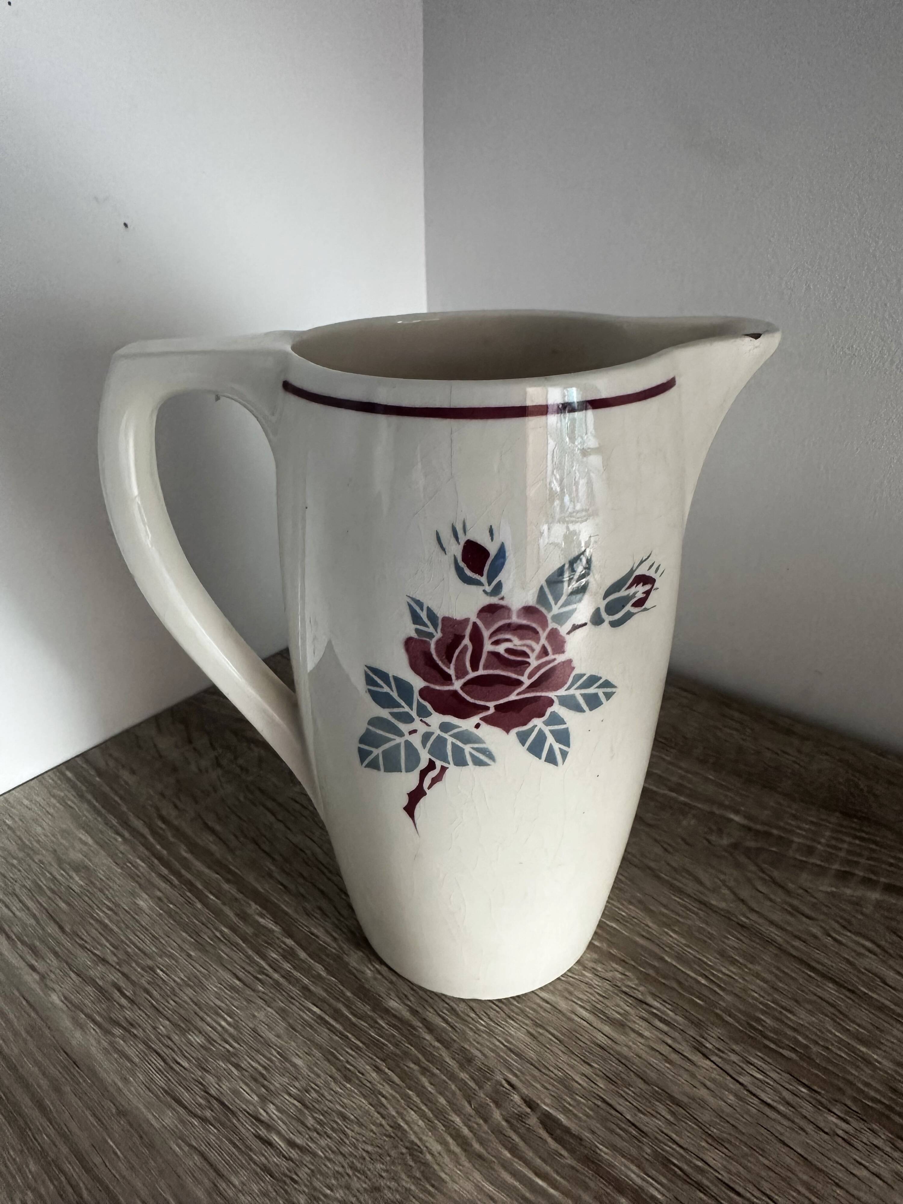Jug / pitcher in antique faience from the Badonviller factory model "Le