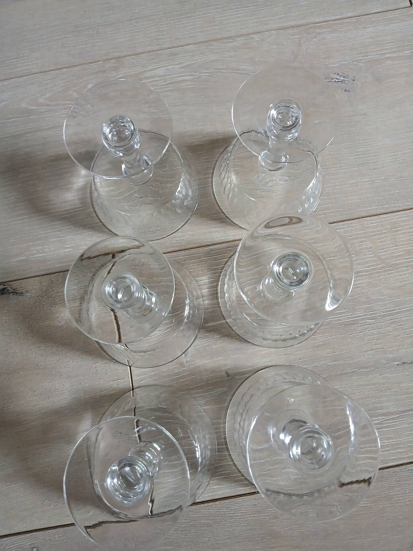 6 coupes à champagne anciennes en cristal