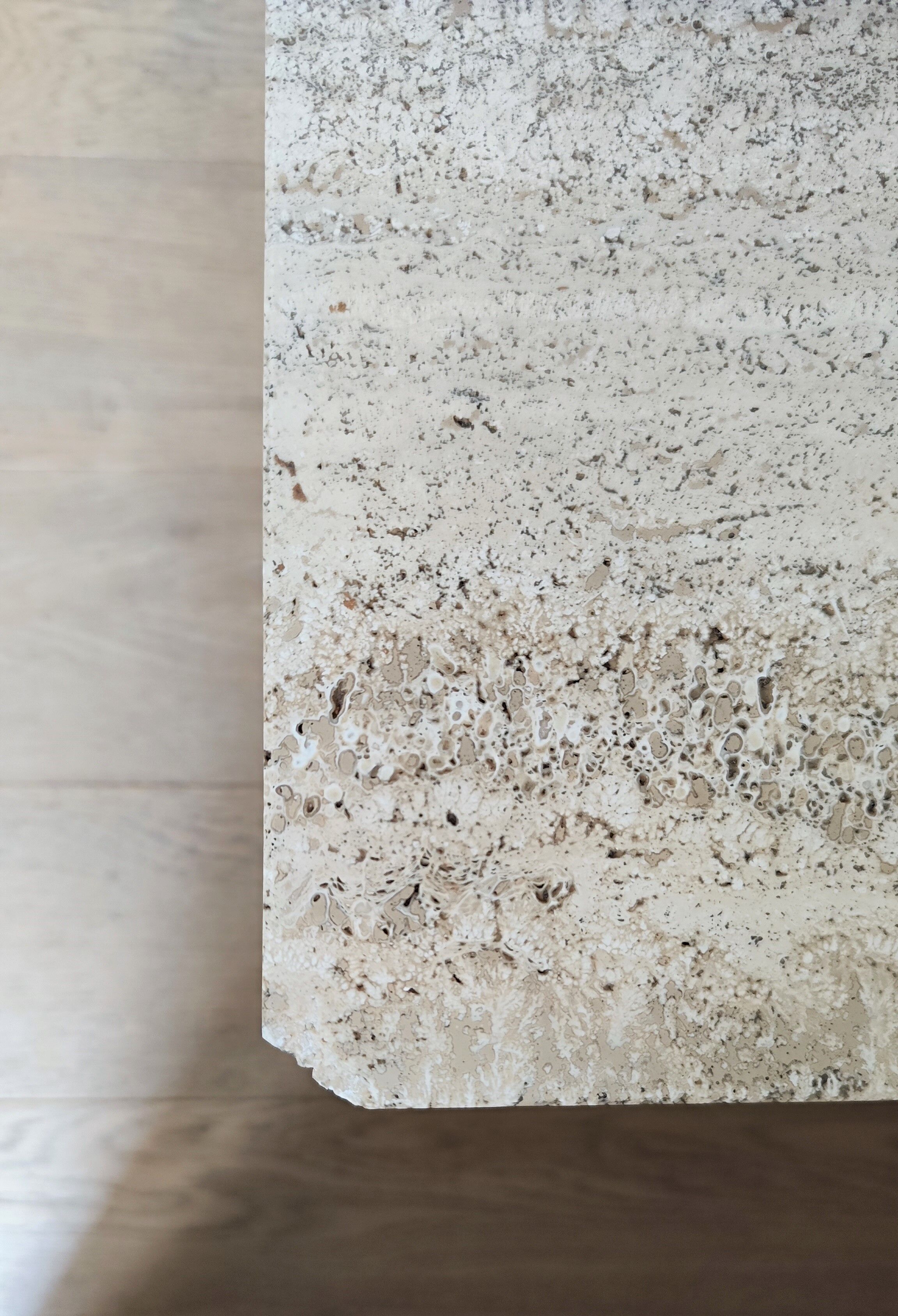 Travertine coffee table - 70s - brutalist and minimalist - Italy