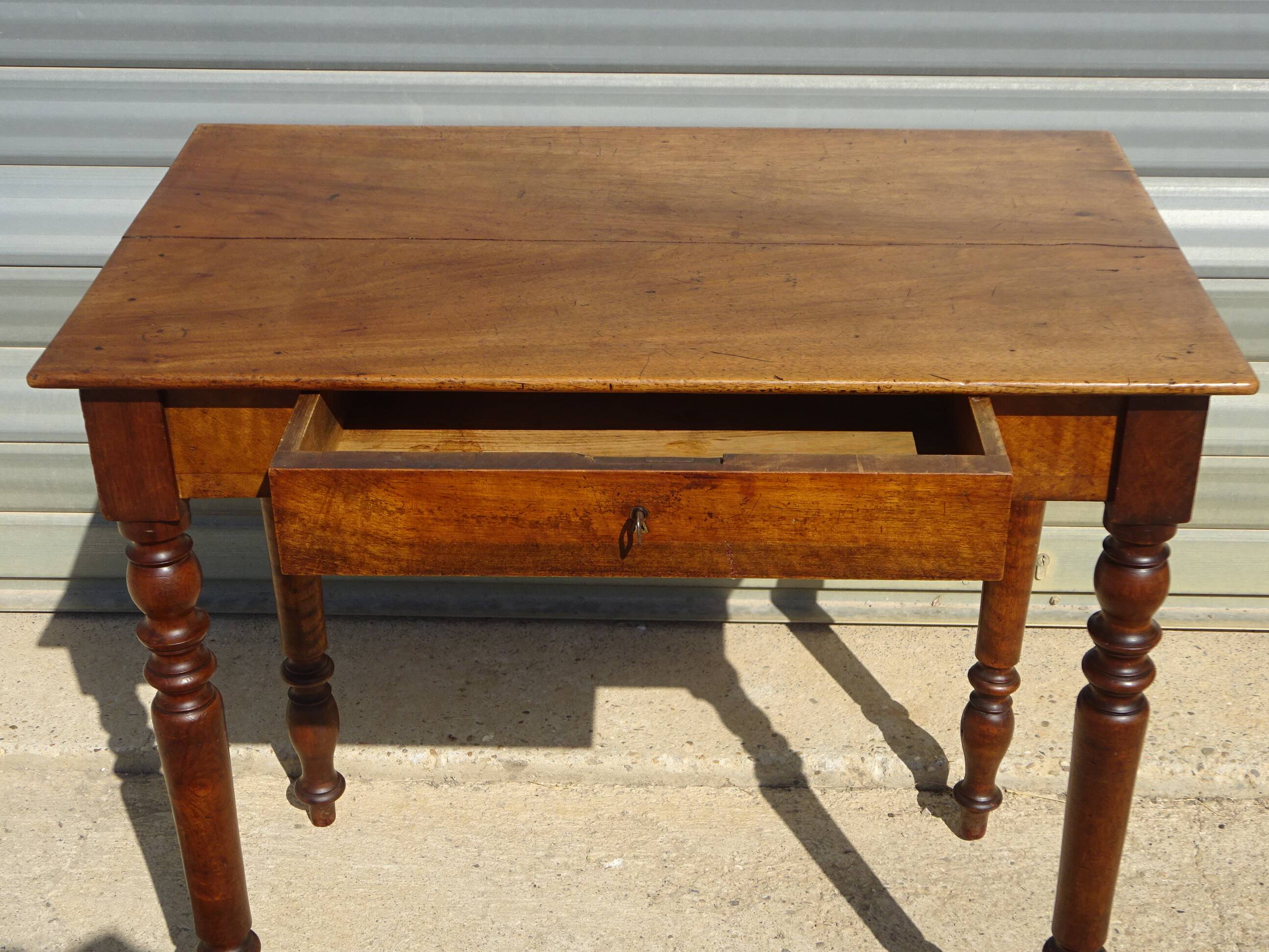 Vintage desk in solid walnut