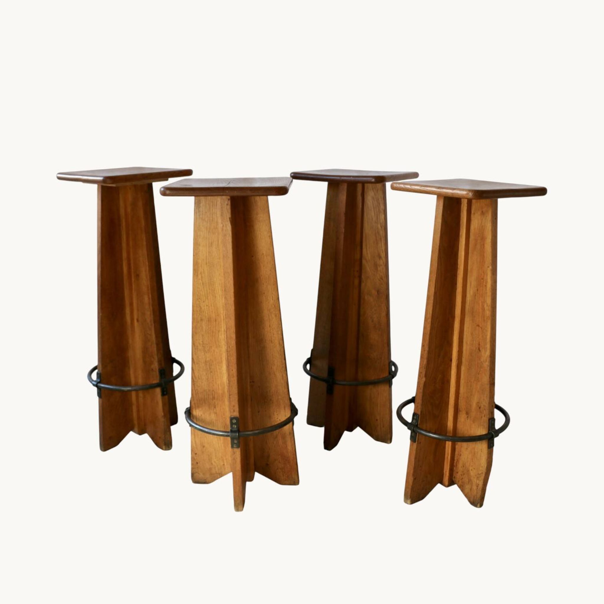 4 tabourets en chêne France, années 50